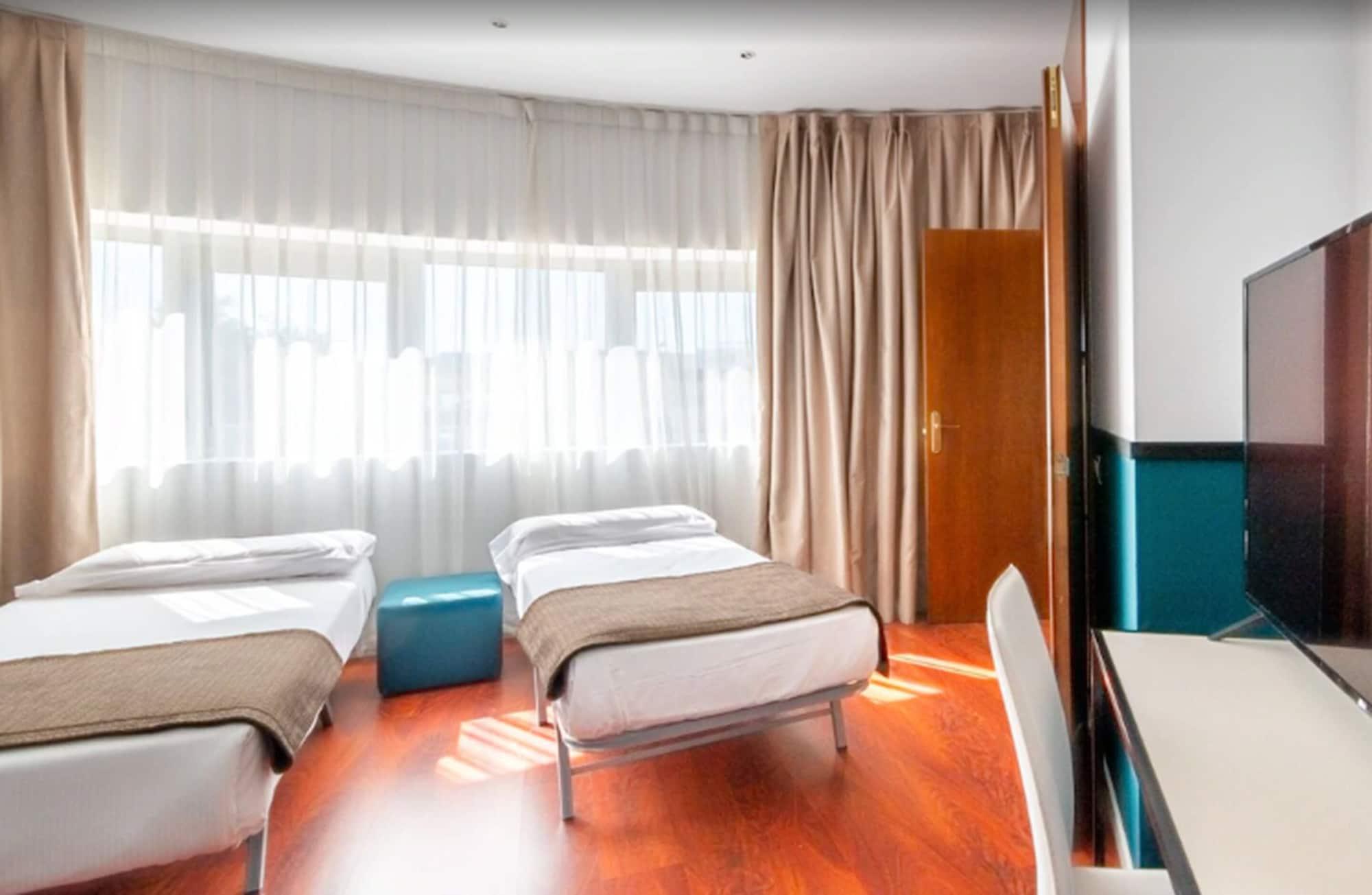 อมูรา อัลโกเบนดาส Hotel ภายนอก รูปภาพ