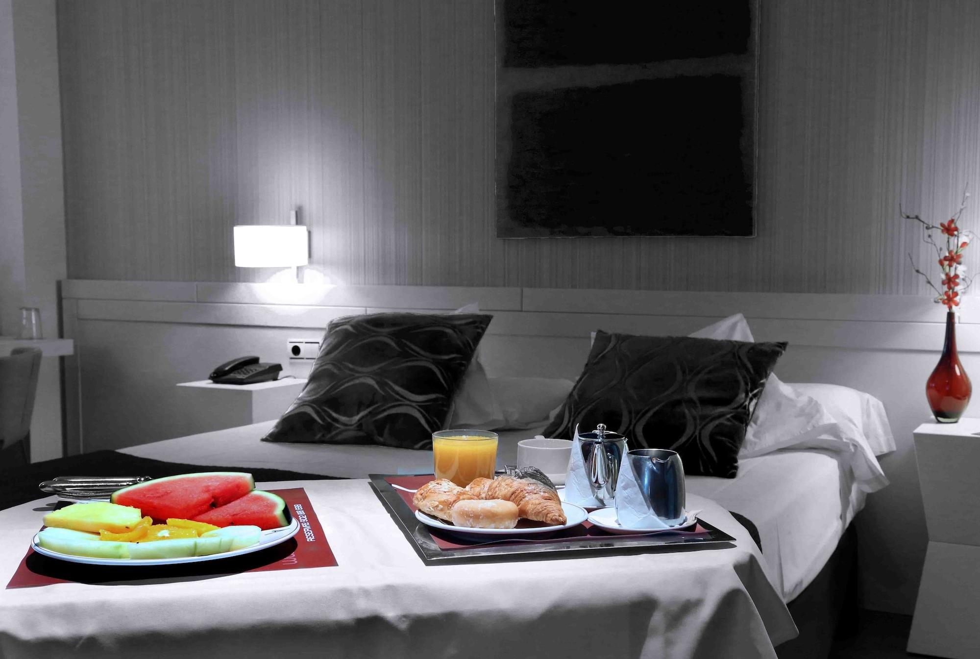 อมูรา อัลโกเบนดาส Hotel ภายนอก รูปภาพ