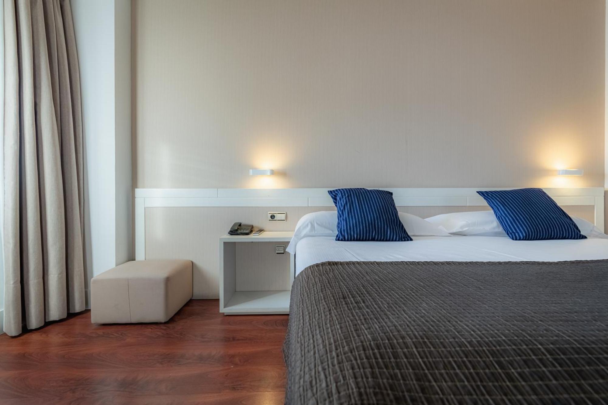 อมูรา อัลโกเบนดาส Hotel ภายนอก รูปภาพ